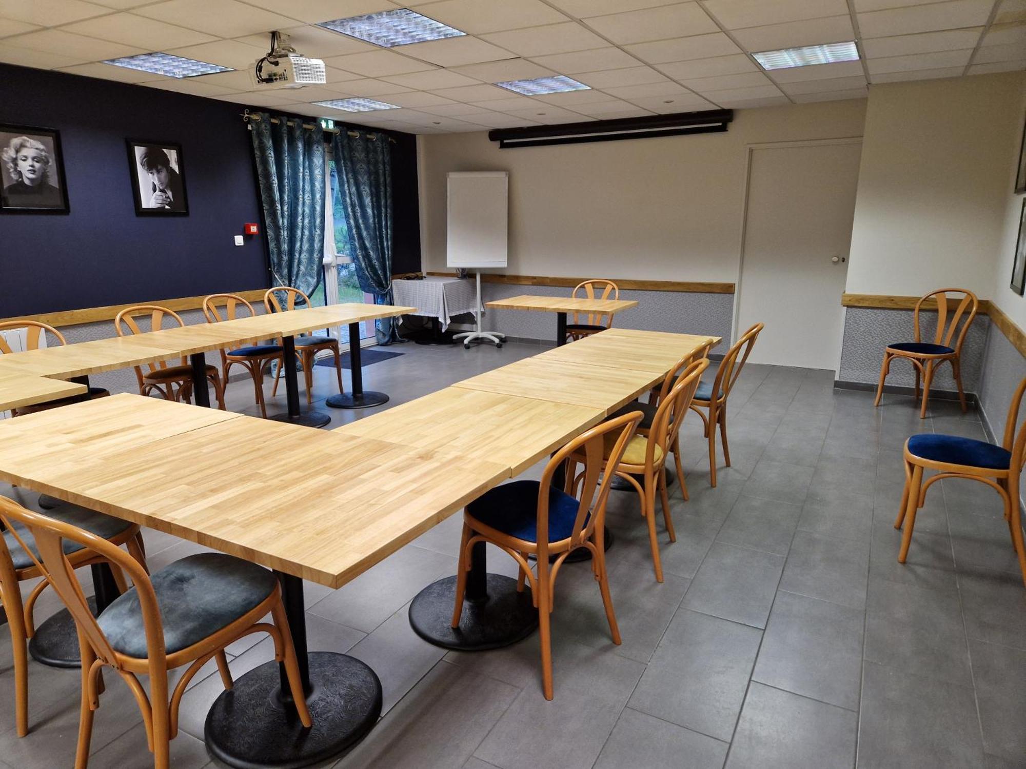 Kyriad Direct Limoges Nord Exterior foto